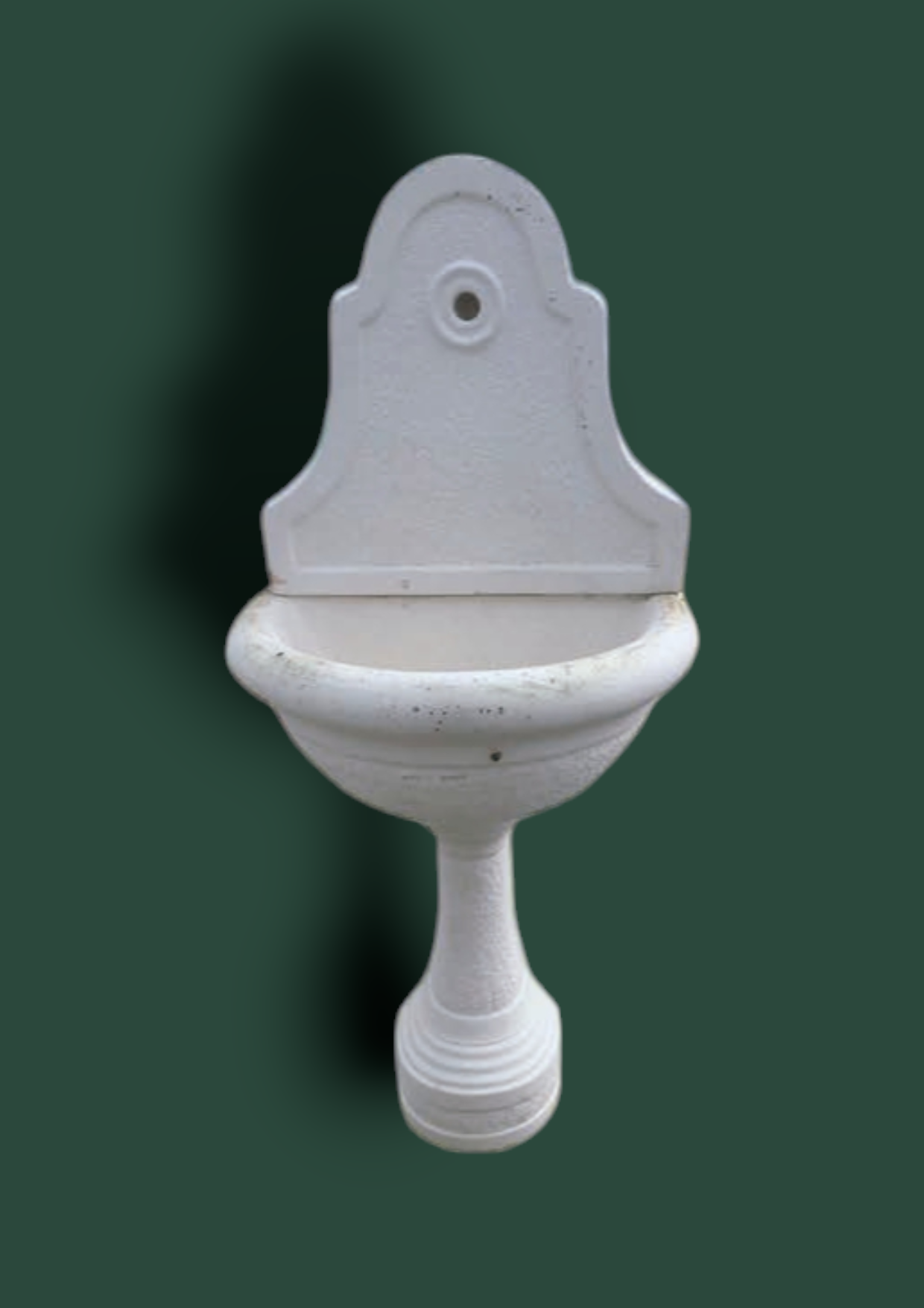 Fontana Bucciardata in cemento da giardino